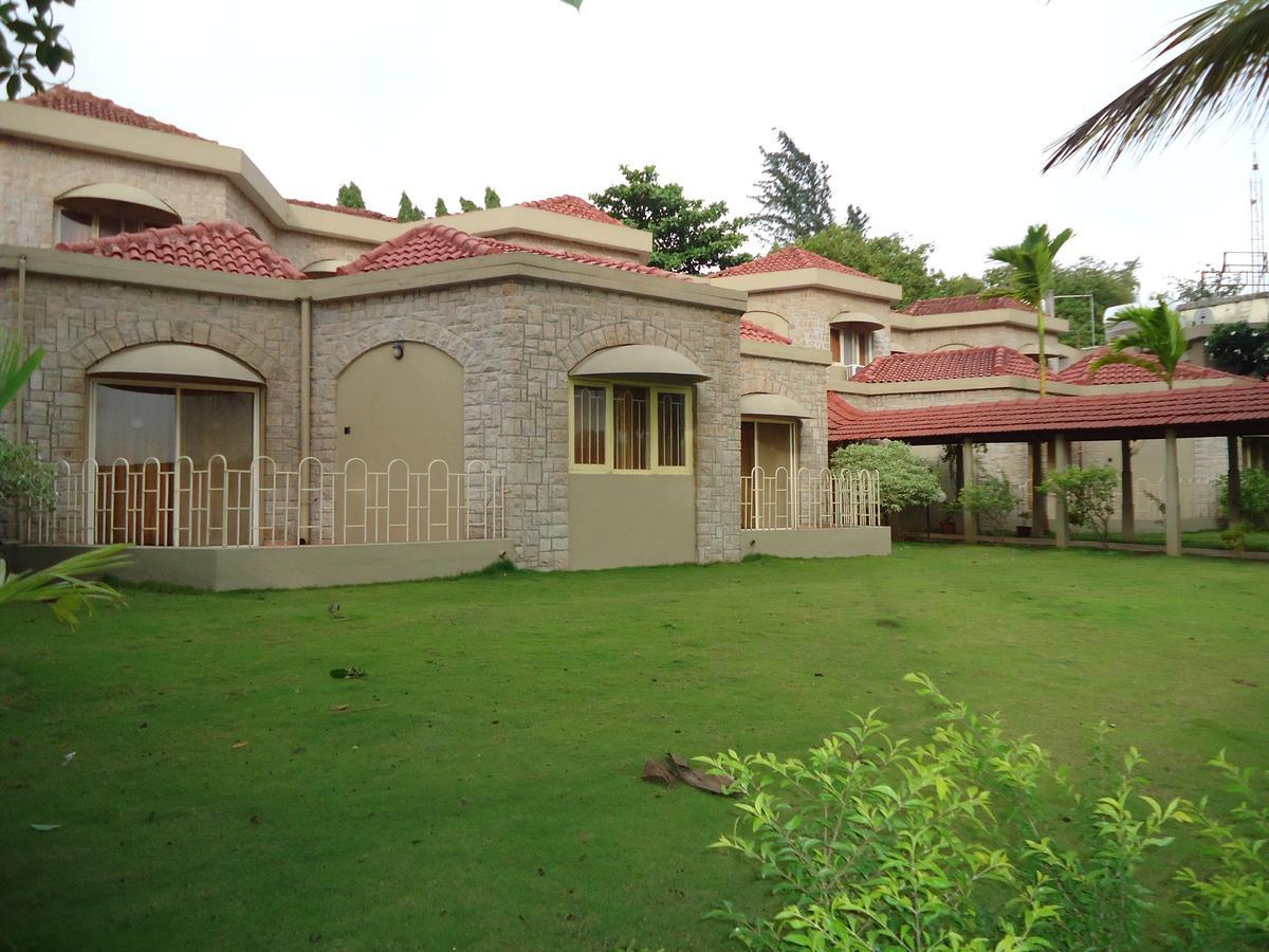 Ras Resort By Treat Silvassa Dış mekan fotoğraf